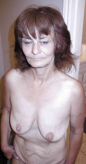 Cesarine escortgirl à Thionville, 57